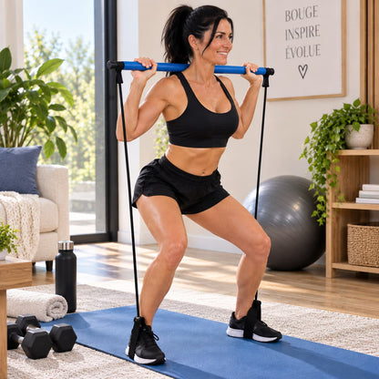 Élastique musculation barre pilara femme debout fait exercice